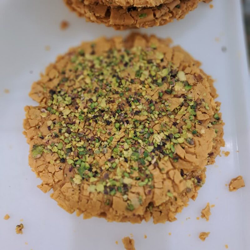 سوهان کره زعفرانی پر پسته فله